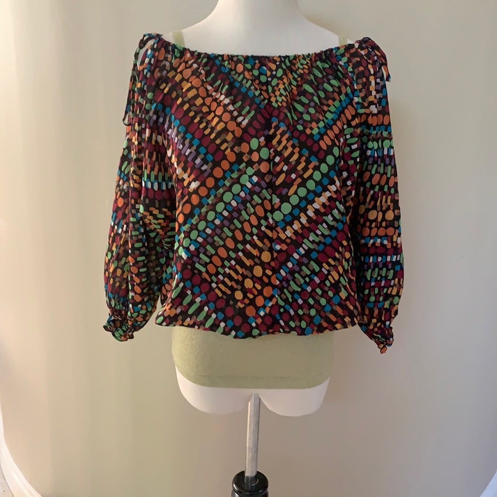 Sophie Eugenia Cold Shoulder Blouse. S